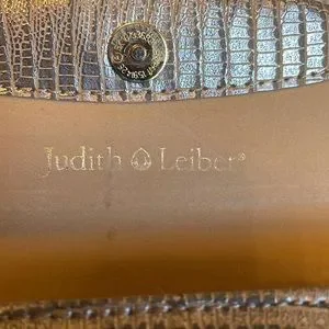 Judith Leiber | Accessories | Vintage Judith Leiber  display picture 2